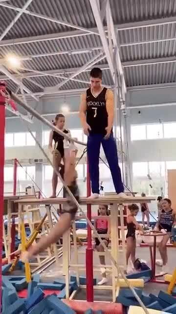 Мегатренер