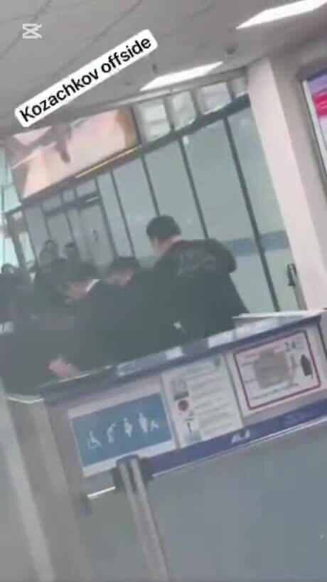Герои не носят плащи
