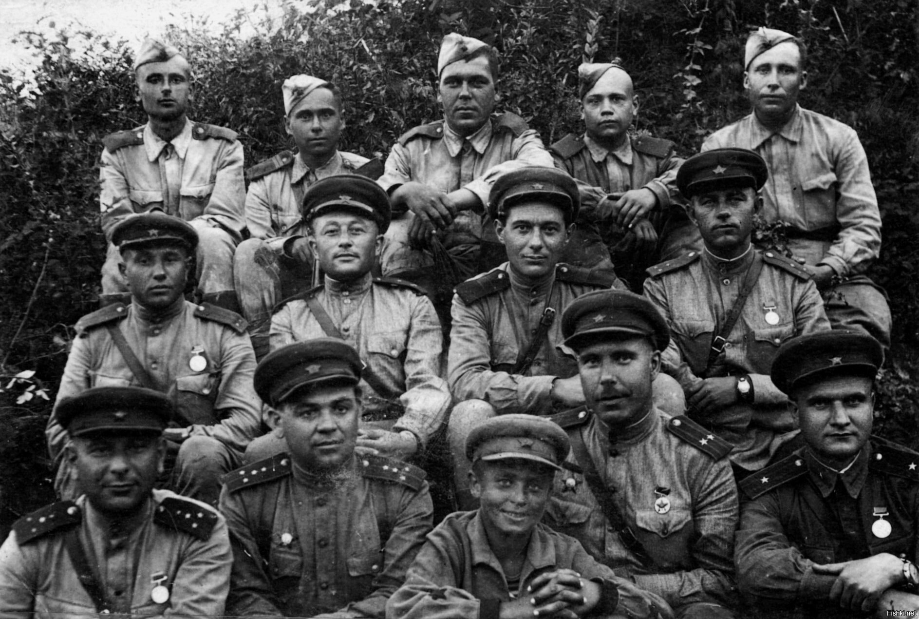 Личный состав отдела контрразведки «СМЕРШ» 176-й стрелковой дивизии 18-й арми...
