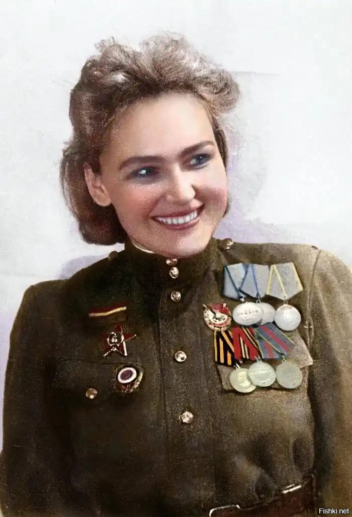 Эта красивая девушка — укор всем артистам, которые сегодня предали нашу Родину