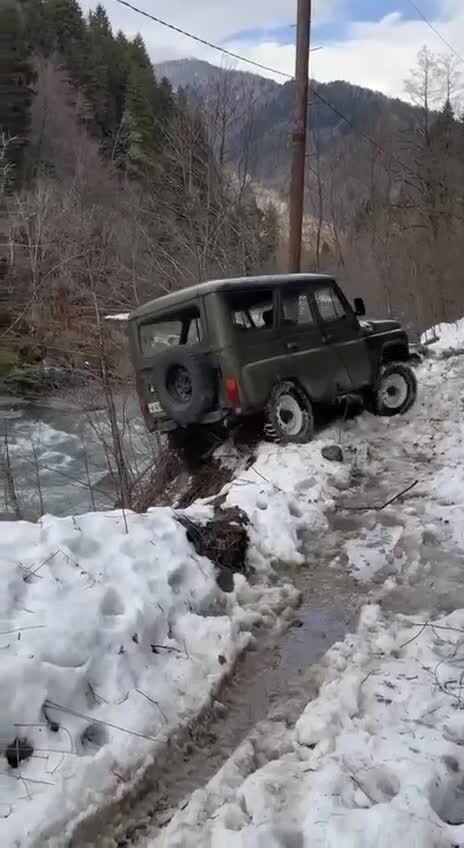 Съехал, так съехал⁠⁠ (присутствует мат)
