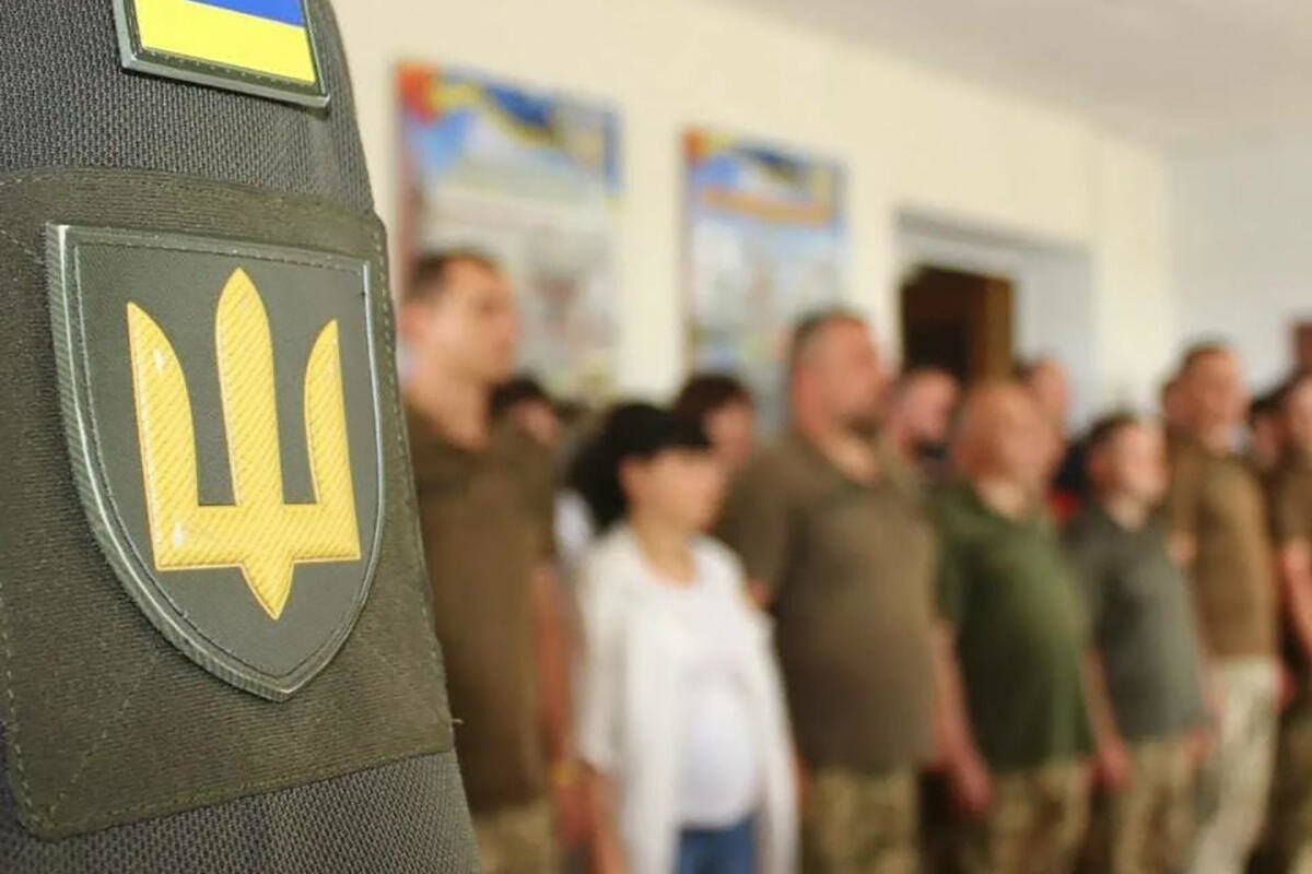 На Украине солдатский дефицит, гребут всех: от студентов до пенсионеров