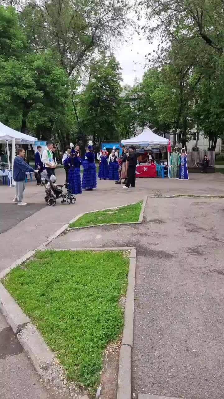 В нашем Фемили парке с утра весело