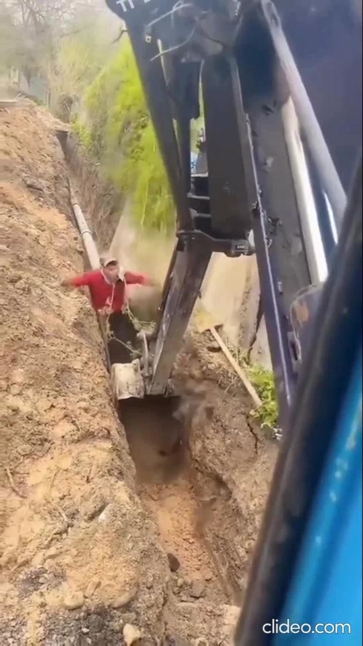 Повезло с экскаваторщиком