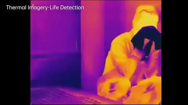 В Китае показали новых роботов-пожарных