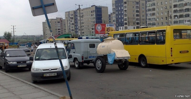 Едут окрошку готовить