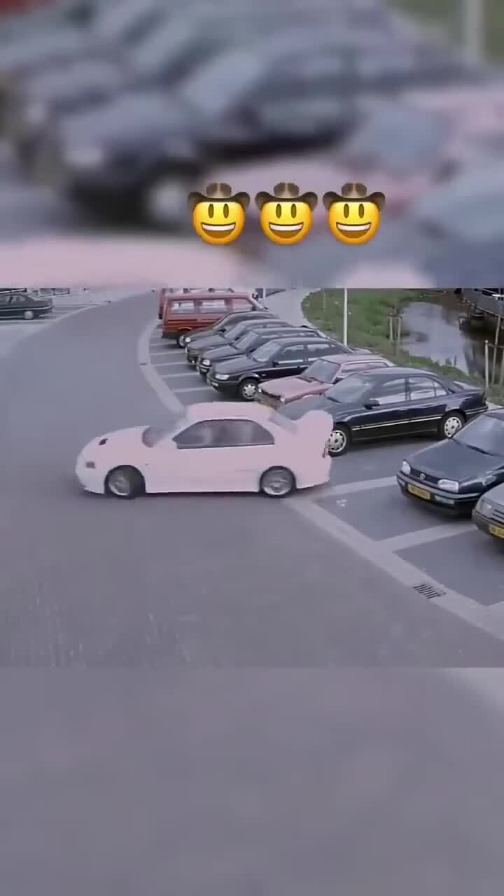 Чётко припарковался