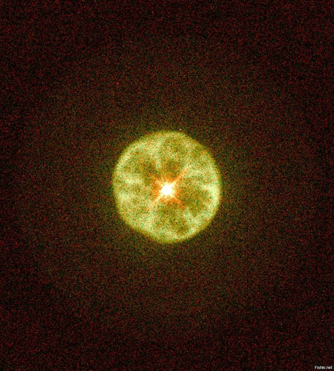 Крохотная планетарная туманность "Ломтик лимона" (IC 3568)