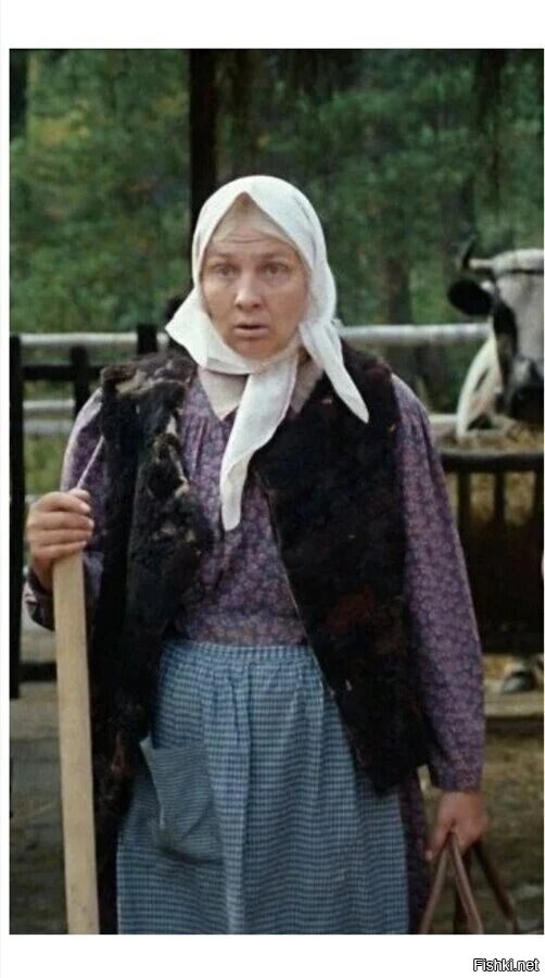 У бабы Шуры в деревне помер кот