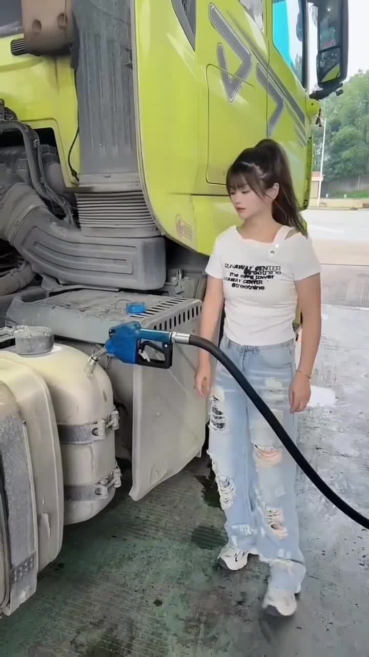 Дальнобойщица в Китае