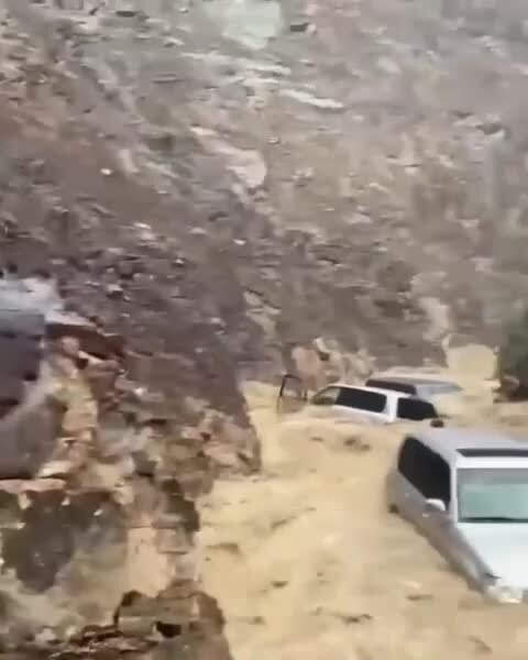 Сплав на крузаках по горной реке