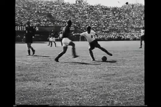 26 июня 1954 года состоялся самый голевой матч чемпионатов мира Австрия-Швейц...
