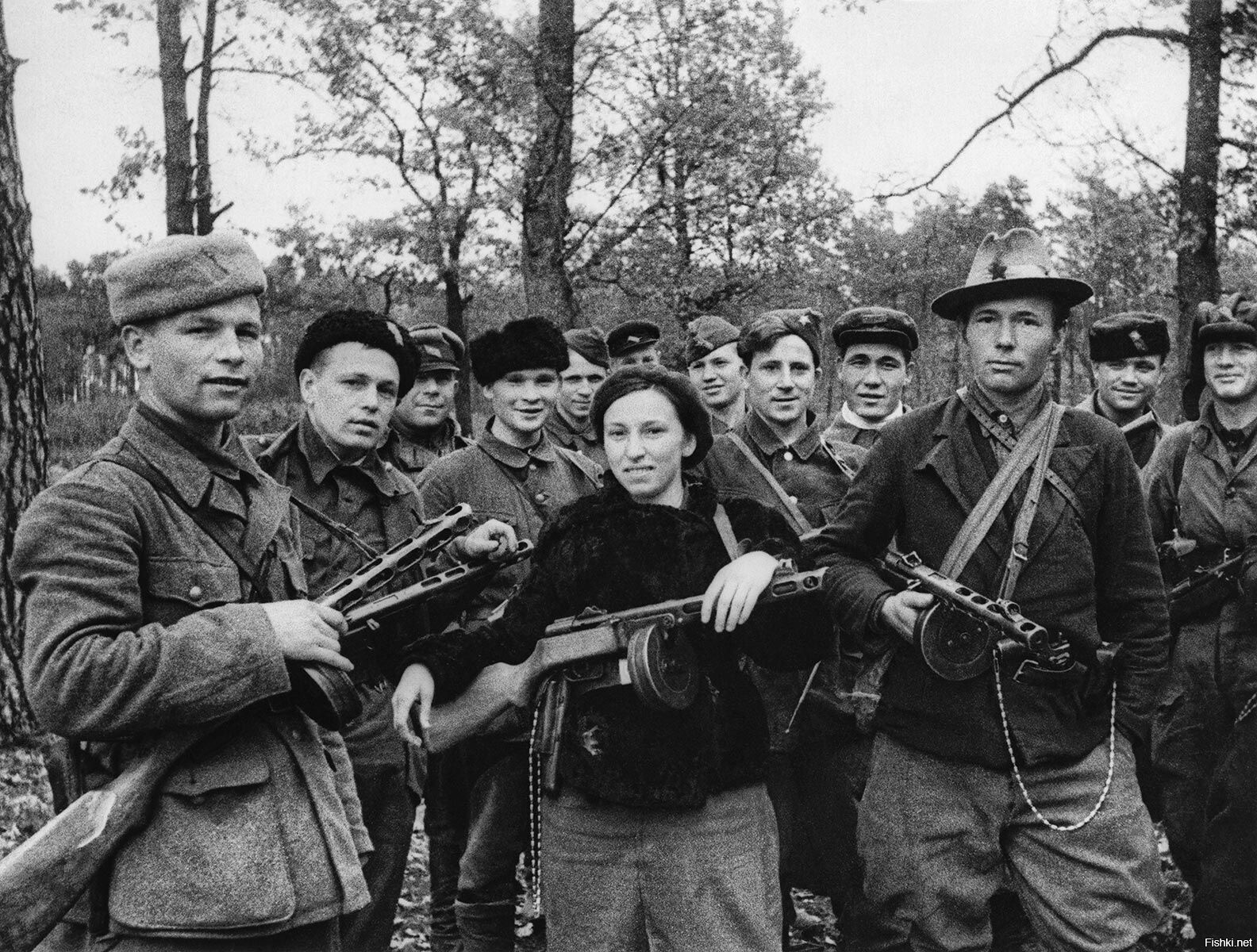 Бойцы Добрушской бригады имени И