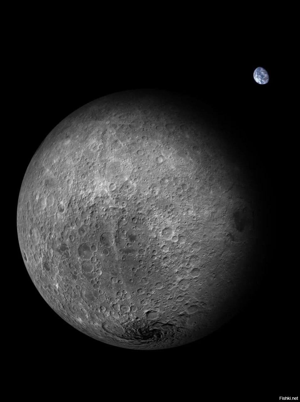 Потрясающая фотография обратной стороны Луны с Землей на фоне, сделанная кита...