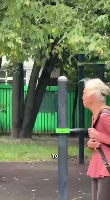  бабка то с юмором
