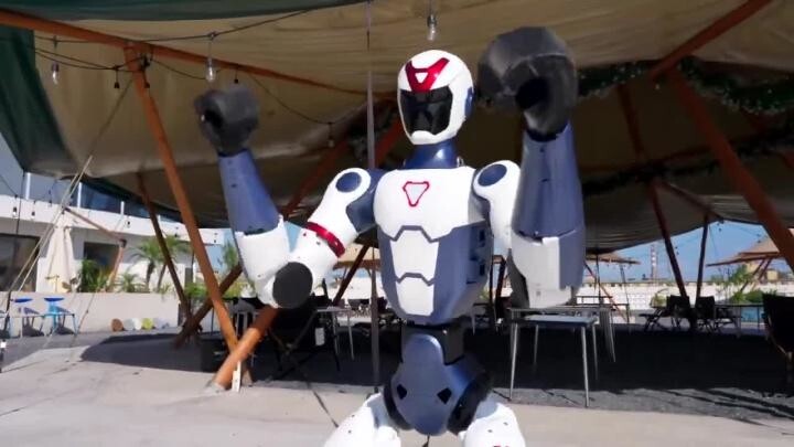 Китайский гуманоид от Unitree за $6000 Стартап Unitree Robotics представил св...