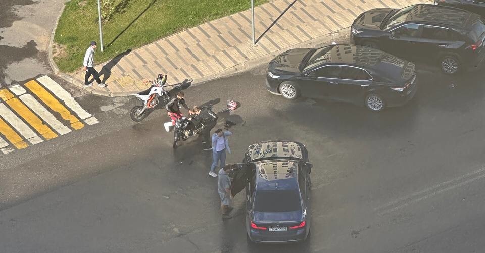 Мото ДТП в Новой Москве "Бодро он вскочил"