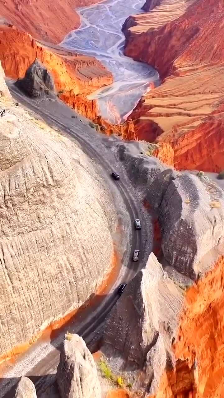 Гранд-Каньон Аньцзихай (Anjihai Grand Canyon), также известный как Каньон Кра...