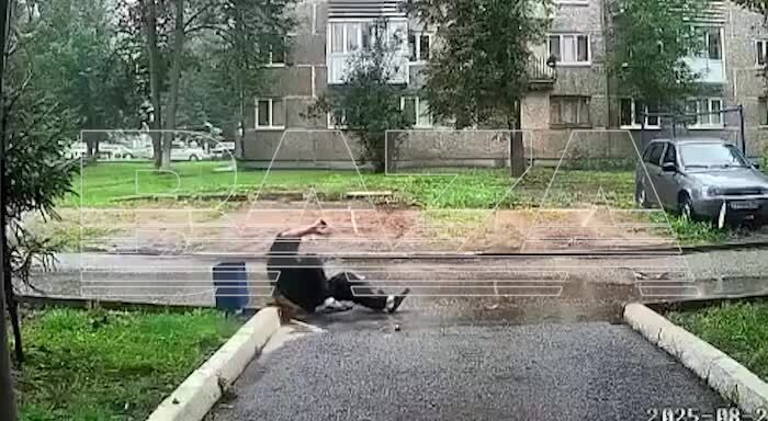 В Уфе мужик не донёс пивную кегу и подорвался на ней