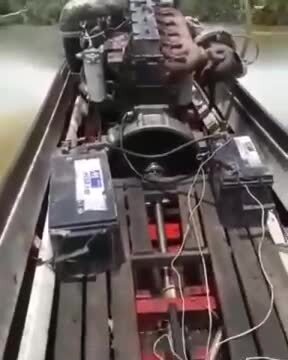 Мощная моторка