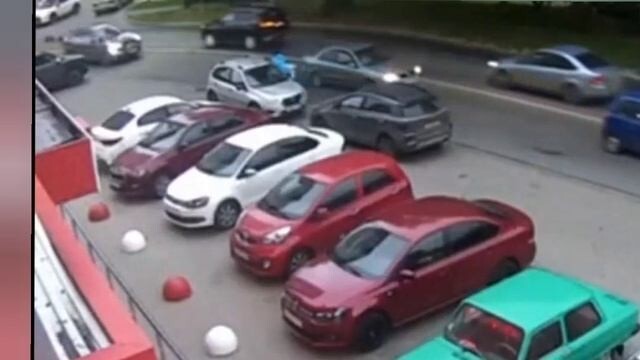 ДТП на встречке с курьером в Нижнем Новгороде "Оно тебя сожрёт" 