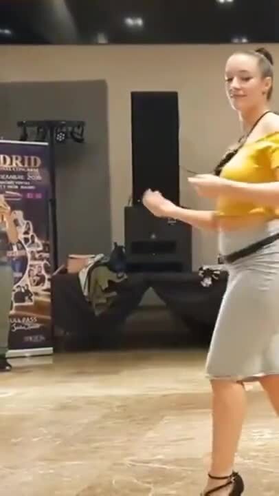 В рабочий полдень