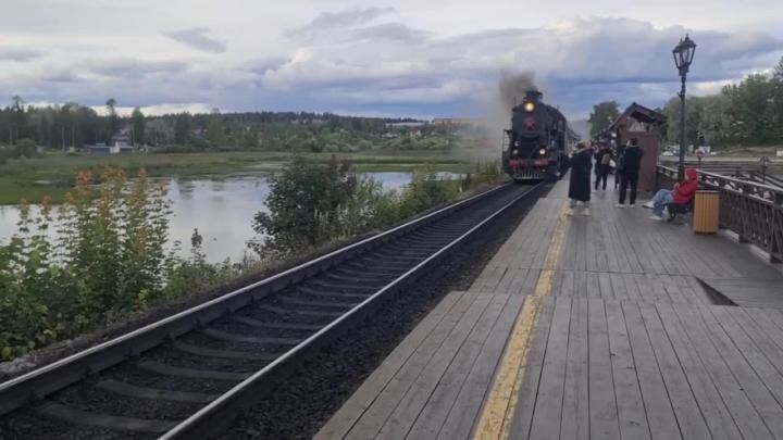 Джентльмены, скажите, а поезд уже ушёл