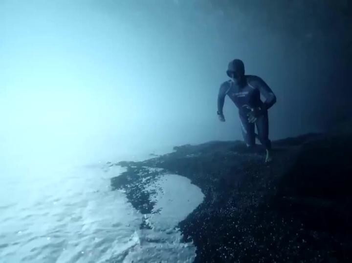 Озеро на дне океана