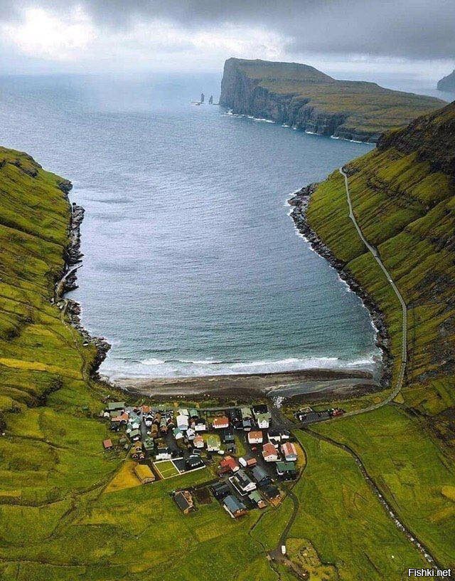 Маленькая уютная деревня на Фарерских островах