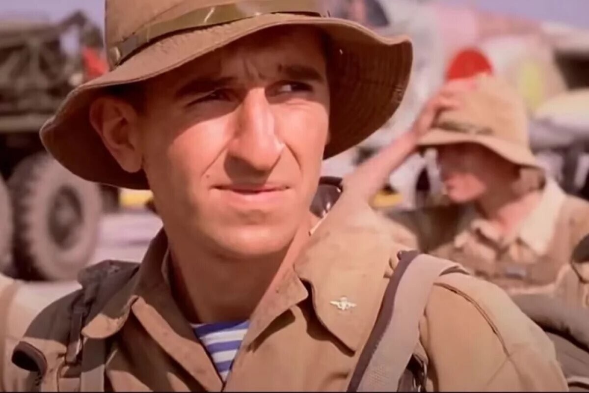 От актера до министра. Как сложилась жизнь Сослана Фидарова — «Пиночета» из культовой «9 роты», и за что убежант Смолянинов* хотел его убить