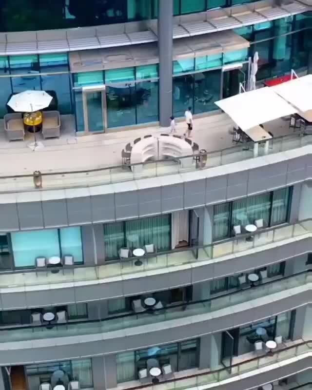 Первый в мире «Подземный отель»