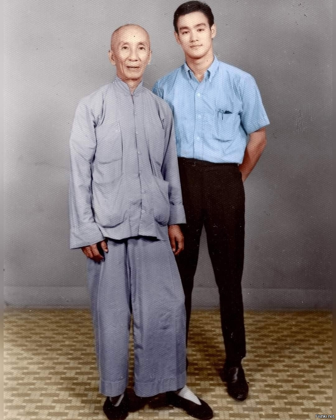 18-летний Брюс Ли вместе со своим мастером Ип Маном, 1958 год