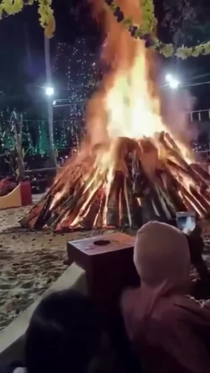 Подскажите номерок тамады