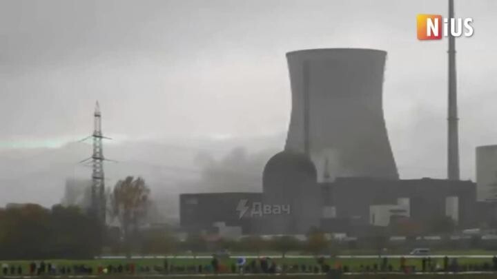 В Германии взорвали когда-то самую мощную атомную электростанцию страны: две ...