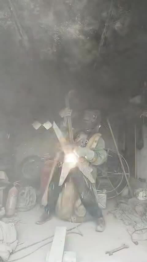 Я знаю одного сварщика любителя музыки 