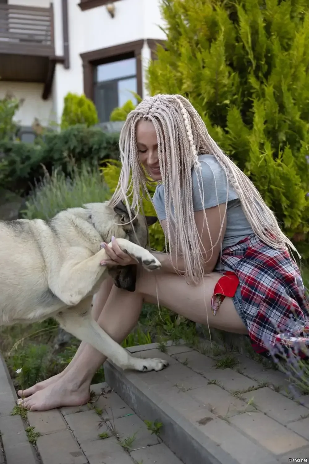 Баба ягодка опять