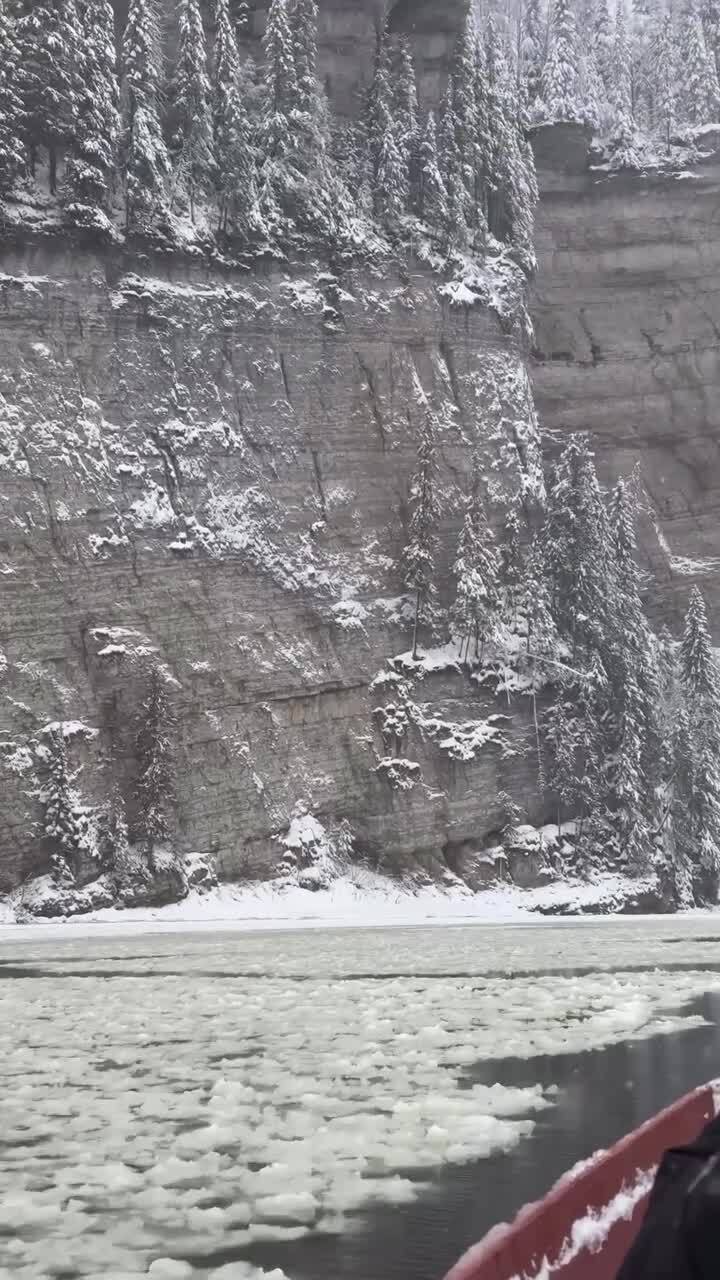 На реке Уcьва в Пермском крае уже настоящая зима