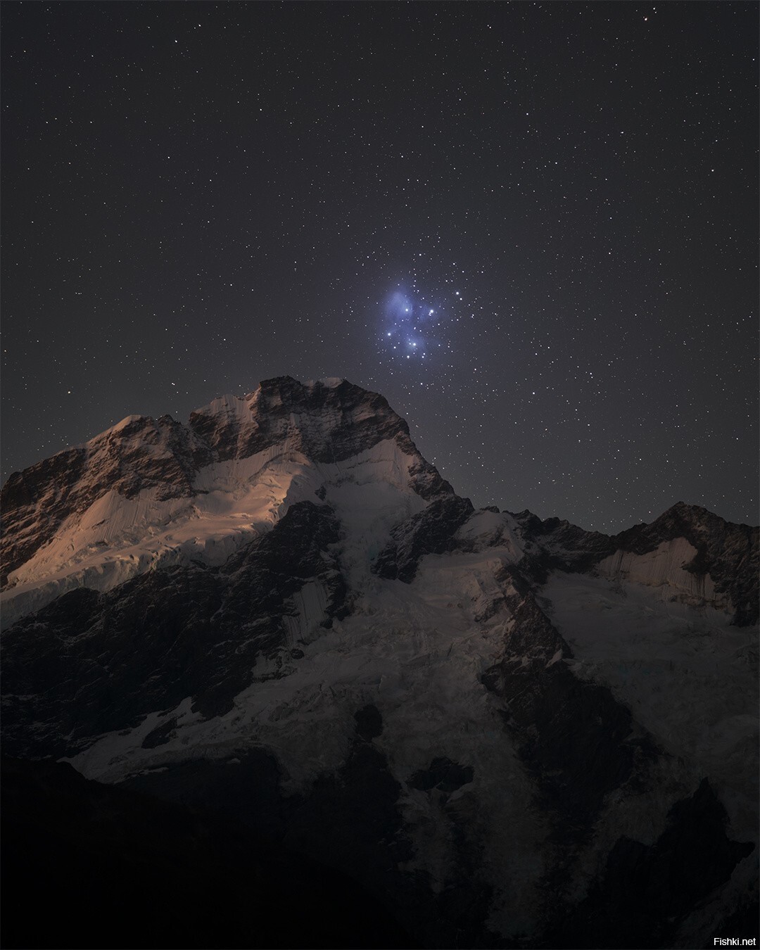 Звёздное скопление Плеяды можно увидеть невооружённым глазом на ночном небе