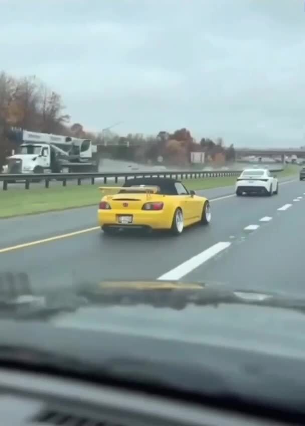 Перевозбудился видимо от таких жестов