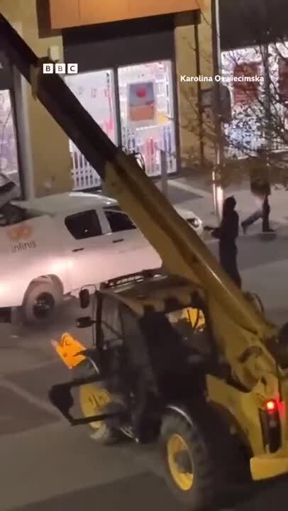 Почти по Мичурину: "Мы не можем ждать милостей от природы, взять их у неё — н...