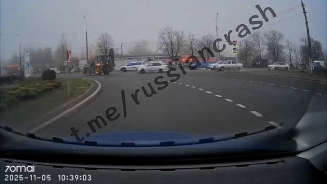 Как не нужно ездить по круговому движению