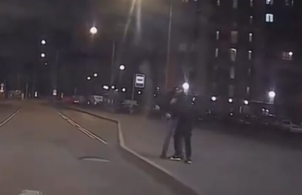 В культурной столице, культурные люди!