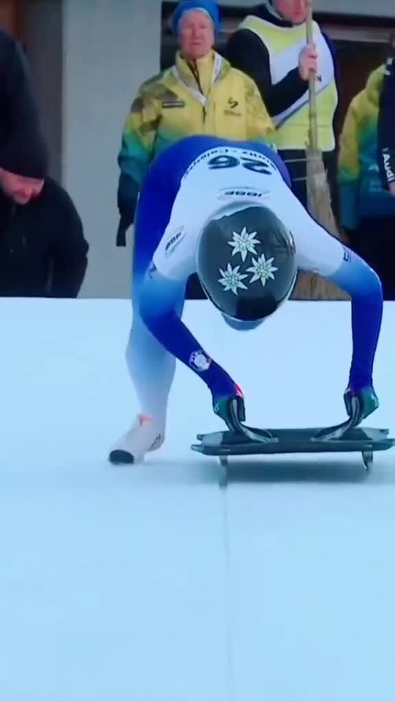 Обаятельная Алессия Криппа