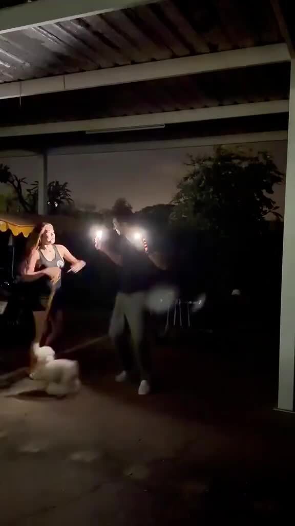 Напугал подругу (звук)