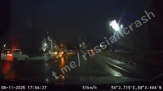 ДТП в Москве "Девушка не знала, как печку включить"