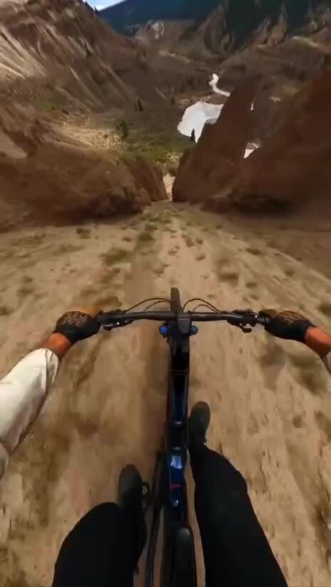 Страшно красивое видео от мексиканского фрирайдера Альваро Пенадеса