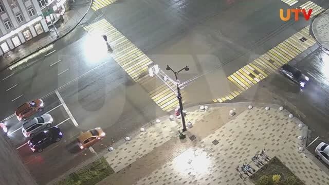 Еще и чуть не утопила вообще