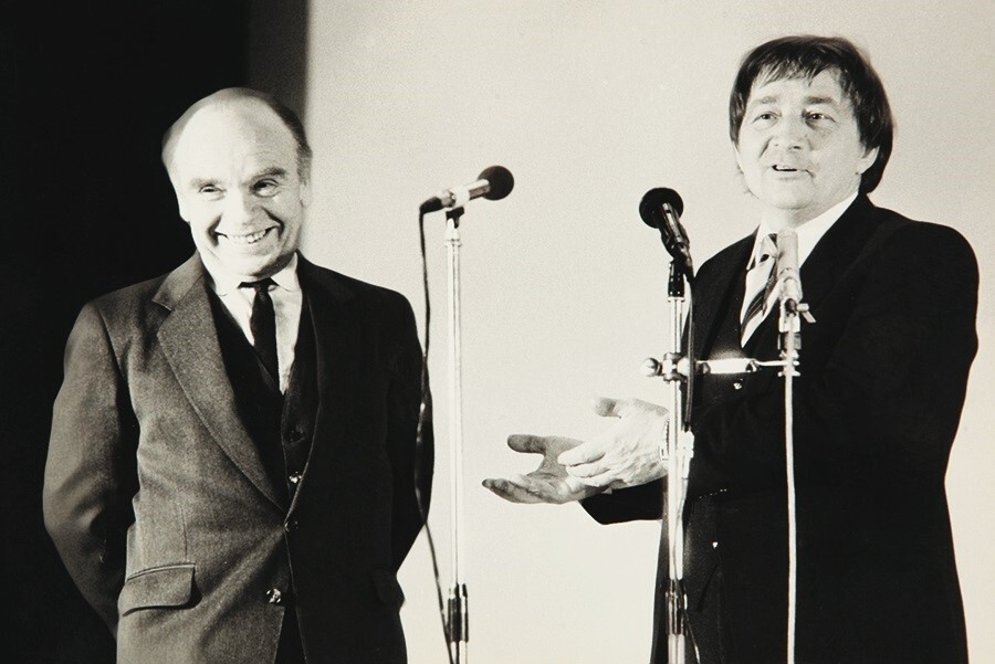 Голубой вагон - רכבת בתכלת