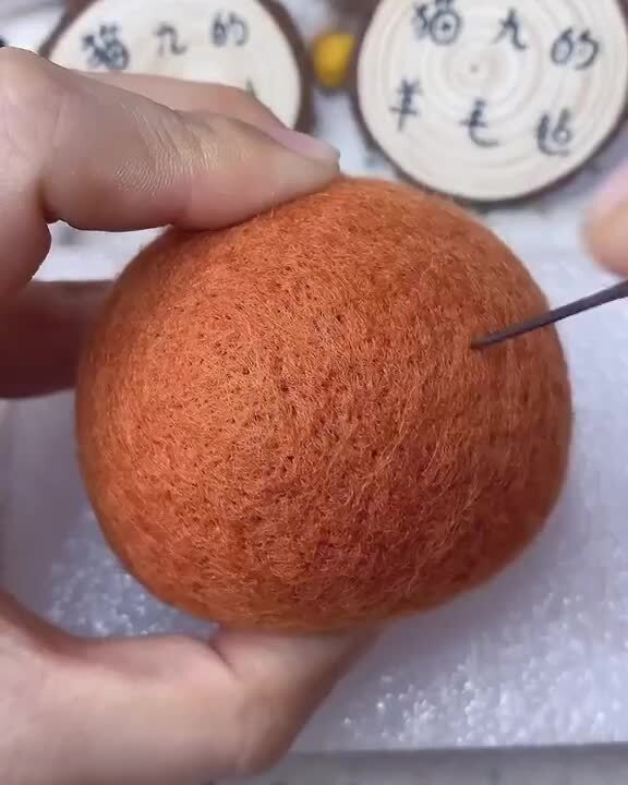 Процесс создания шерстяного котеночка