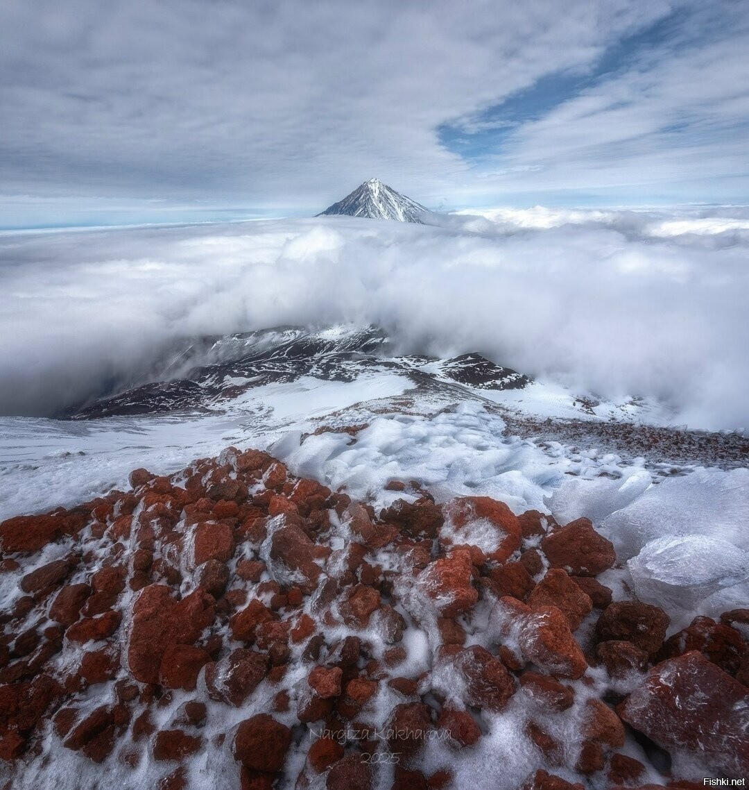 Вид с Авачинского вулкана на Корякский